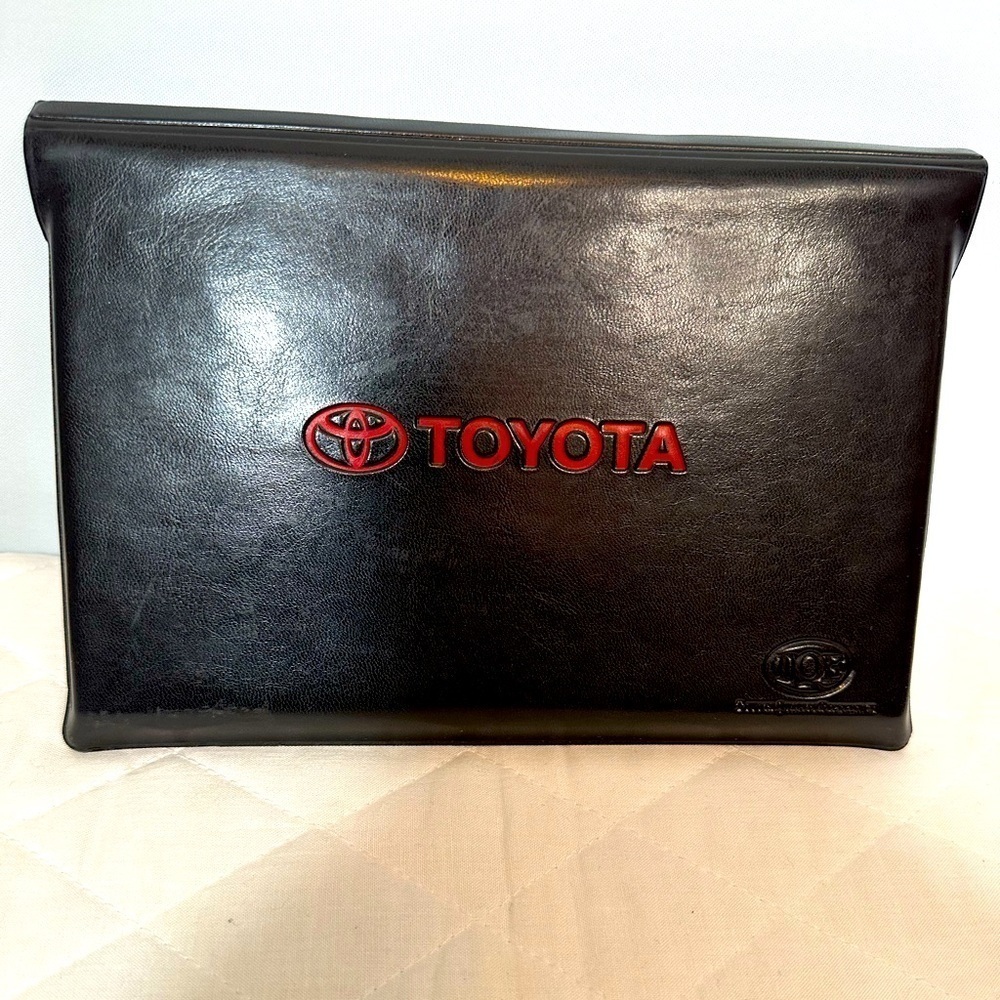 2000 4Runner Toyota Owners Manual User Guide With Leather Case